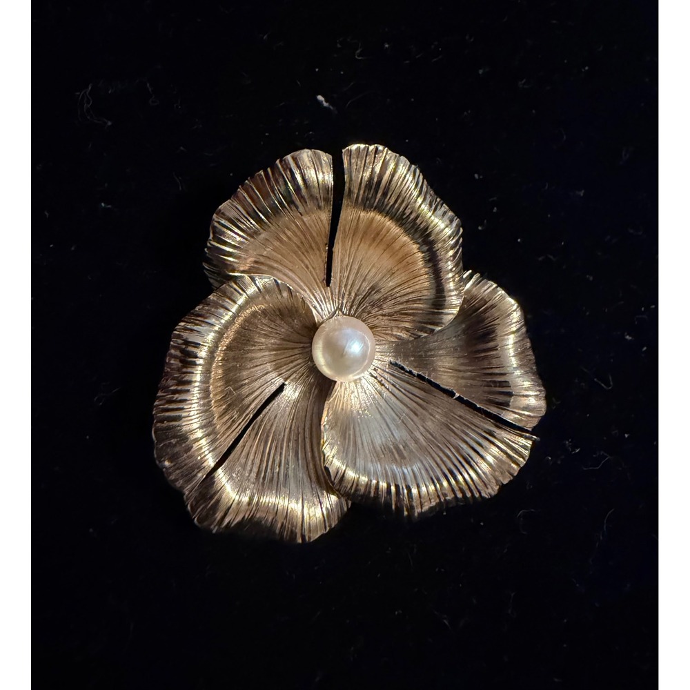 Wells 12k GF Pansy Flower Pin w/ Pearl accent
